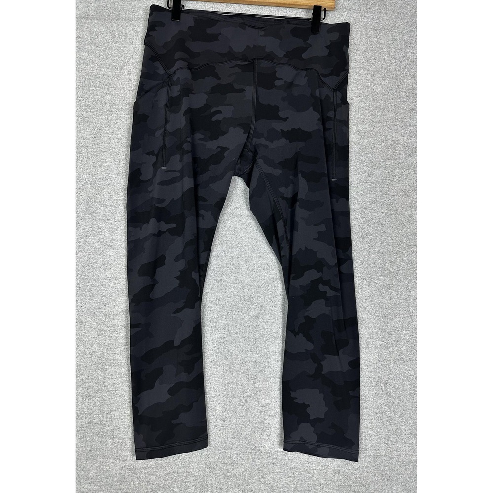 Lululemon Pants Womens 12 23" Black Camo Crop High Rise Pocket Leggings Athletic